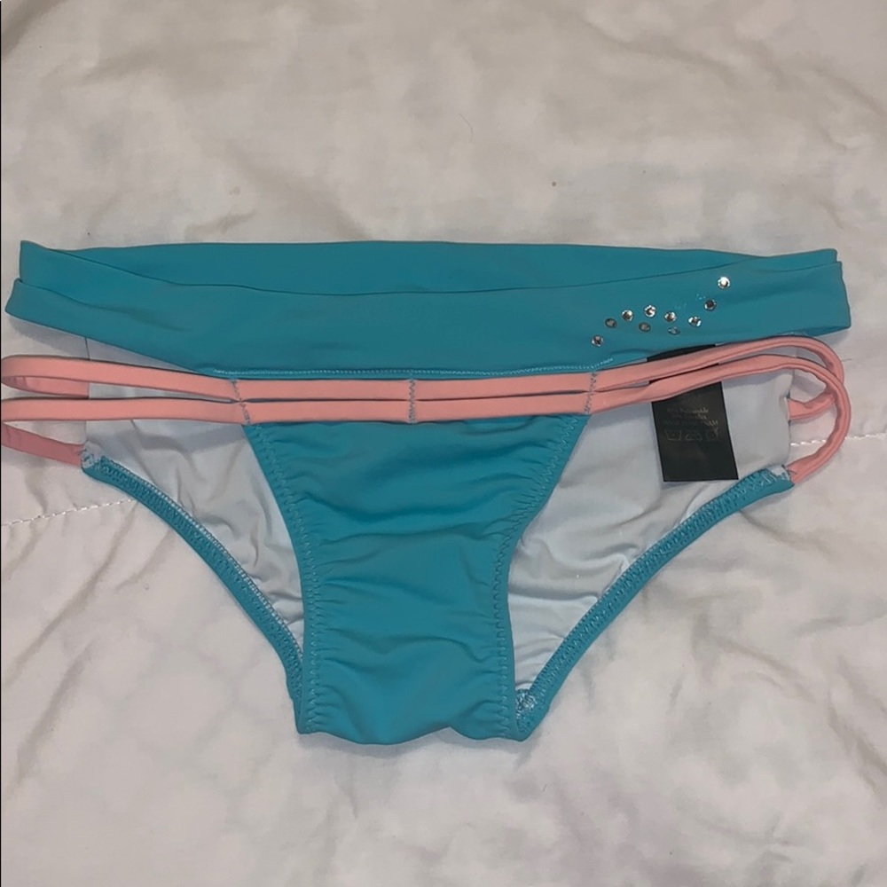 Michelle Shimmy & Sparkle pole bottoms